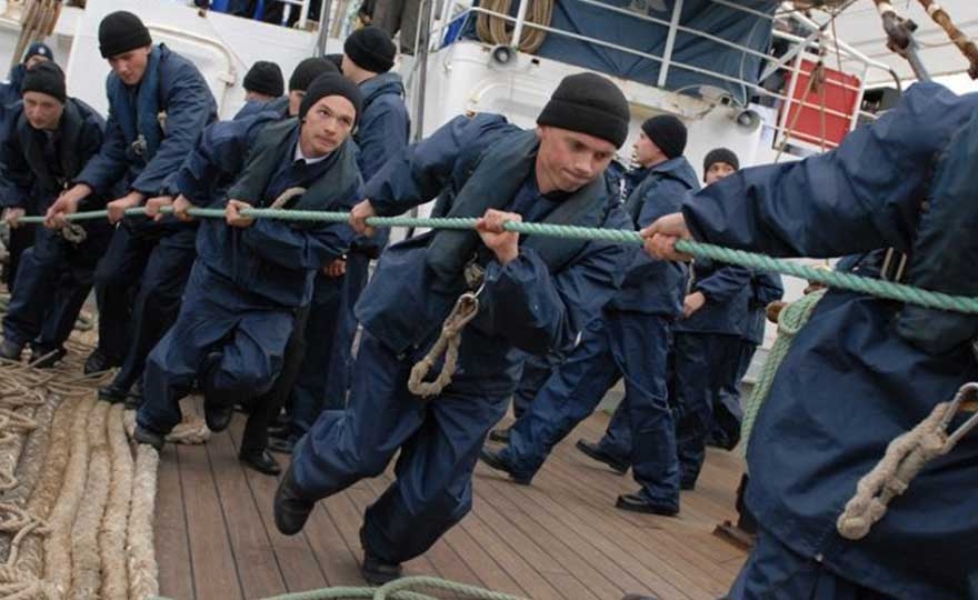 Russian and Ukrainian seafarers make up 14.5% of global shipping workforce, according to ICS