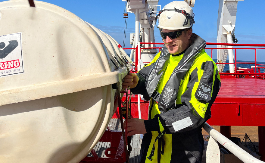 VIKING completes YouSafe™ constant wear range with a Twist for cargo ship owners