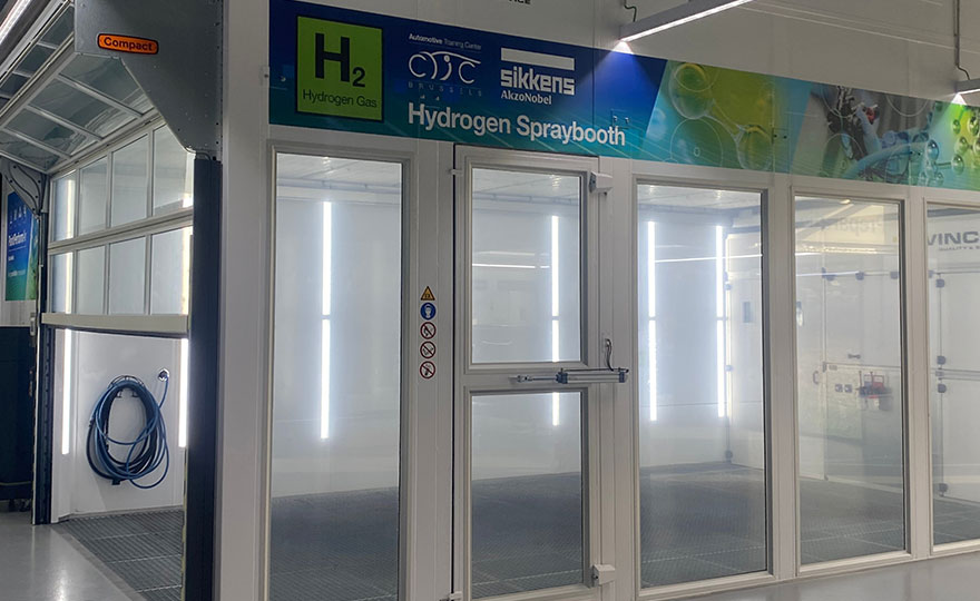 AkzoNobel installs hydrogen-powered spray booth at new automotive training center