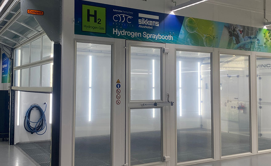 AkzoNobel installs hydrogen-powered spray booth at new automotive training center